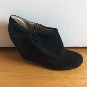 ⚡️SALE⚡️Cooperative Suede Wedges